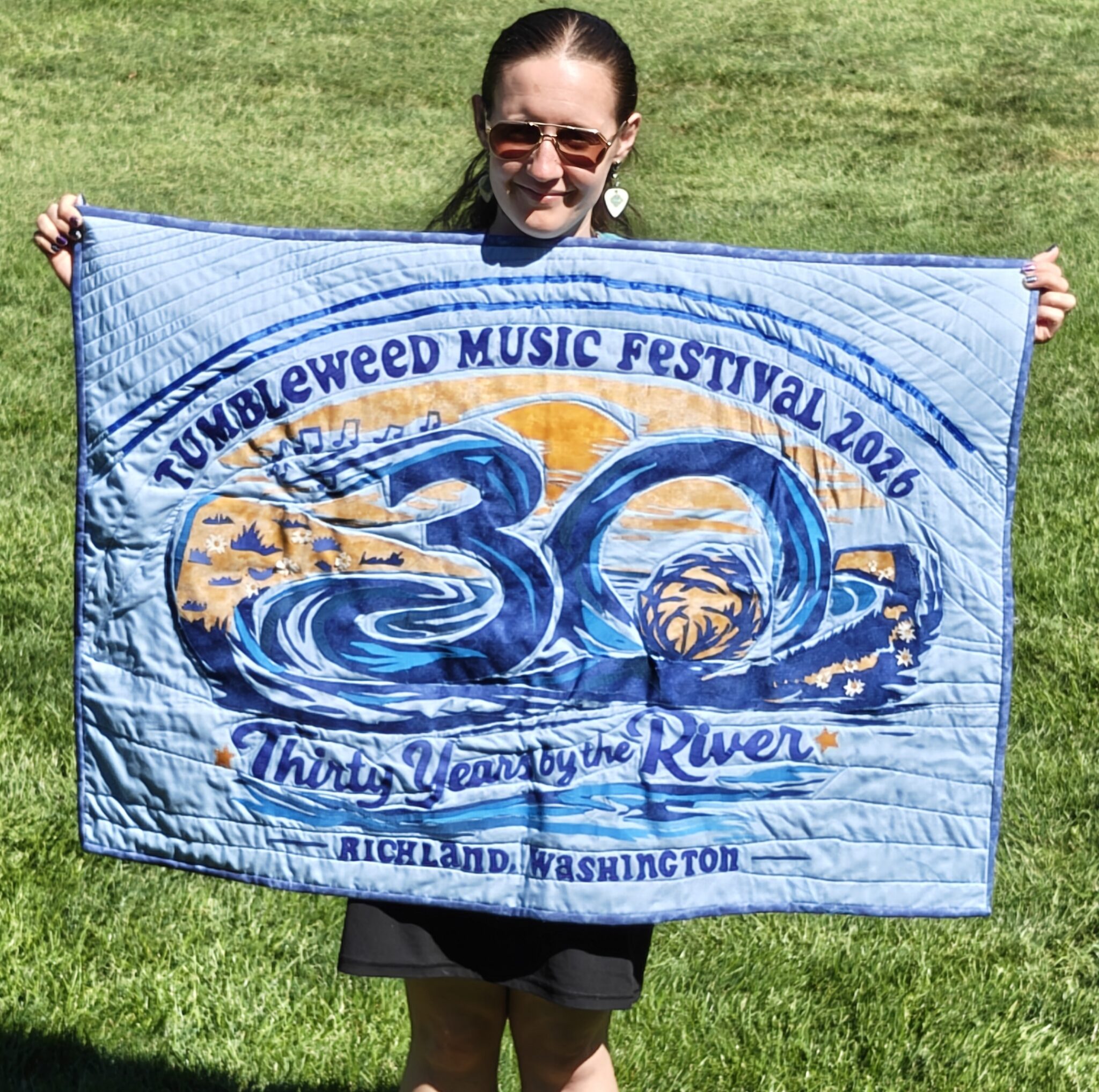 Official Tumbleweed Mascot Trish with Micki Perry's Raffle Quilt